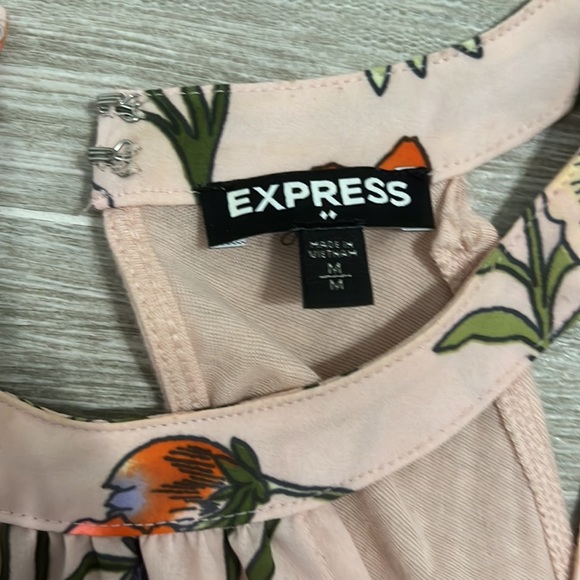 Floral express top - Picture 2 of 2